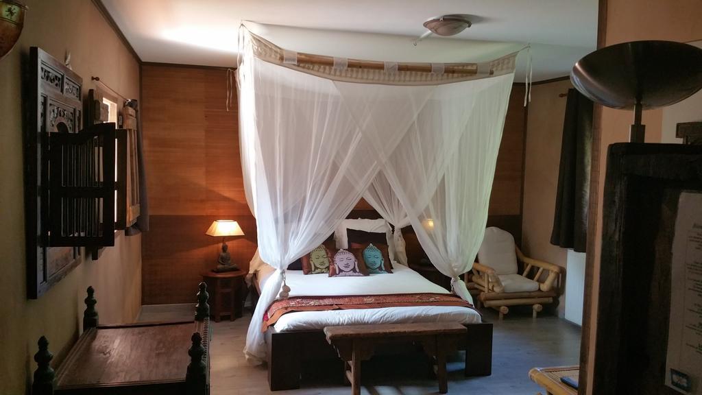 Le Domaine De Saint-Thomin Bed & Breakfast Nostang Oda fotoğraf