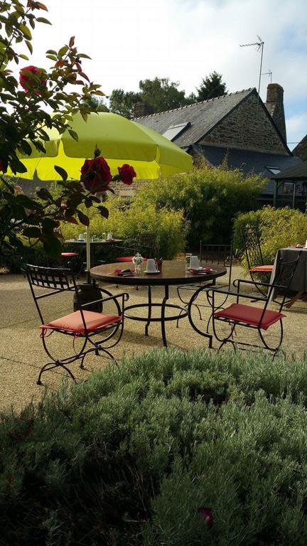 Le Domaine De Saint-Thomin Bed & Breakfast Nostang Dış mekan fotoğraf