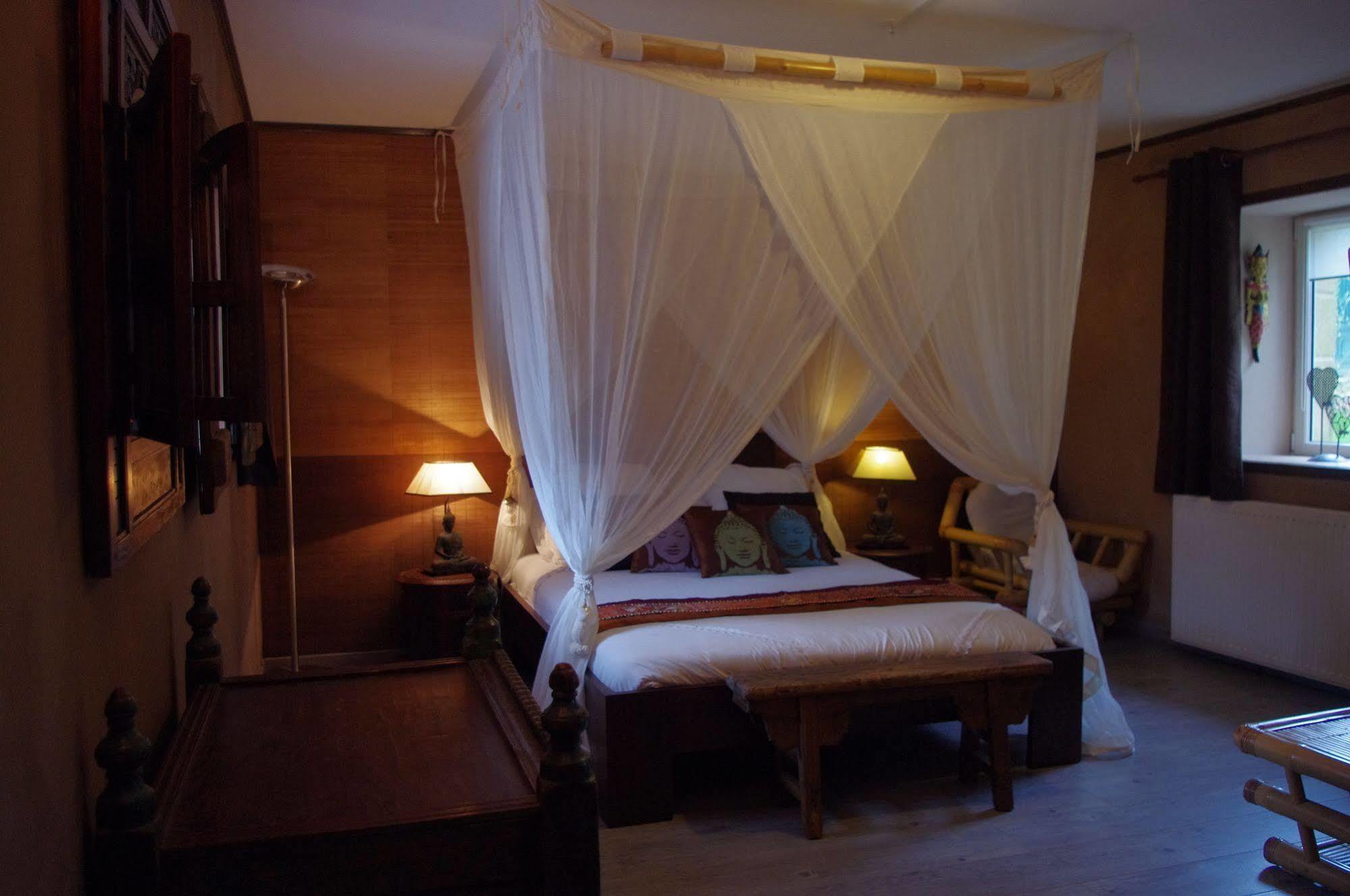 Le Domaine De Saint-Thomin Bed & Breakfast Nostang Dış mekan fotoğraf