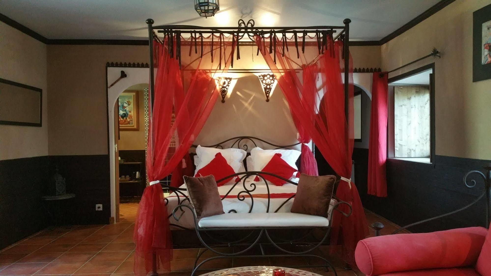 Le Domaine De Saint-Thomin Bed & Breakfast Nostang Dış mekan fotoğraf