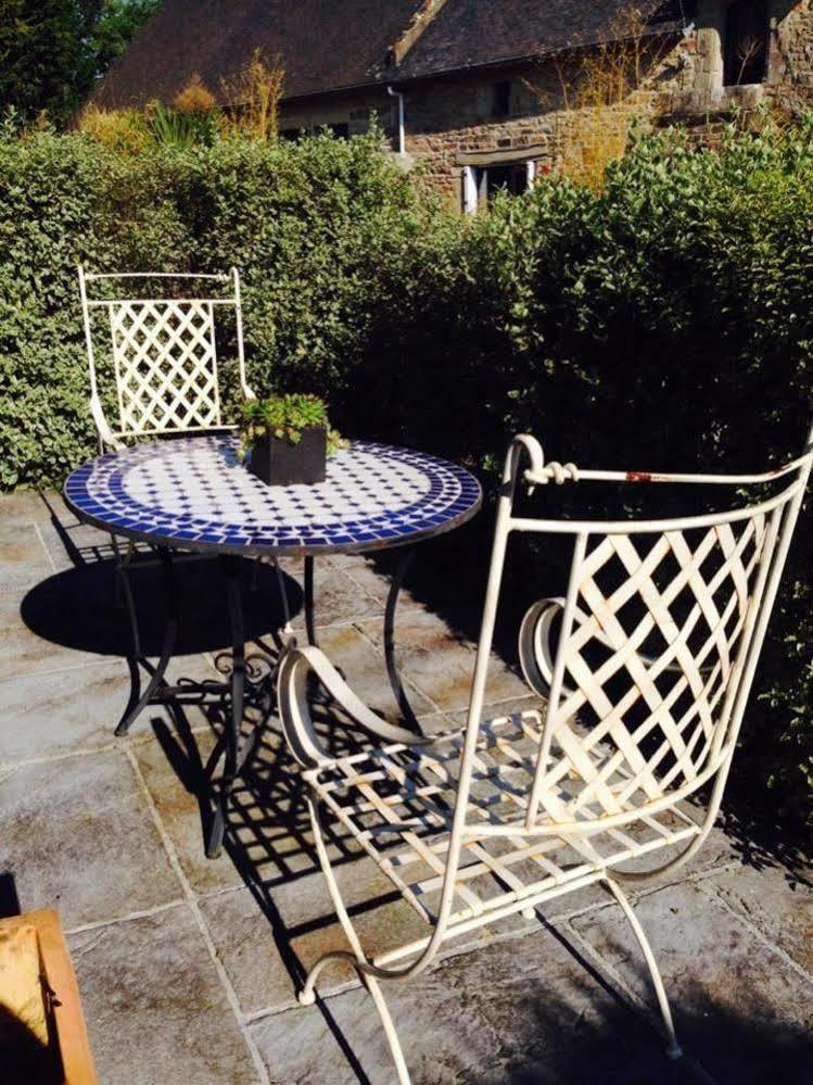 Le Domaine De Saint-Thomin Bed & Breakfast Nostang Dış mekan fotoğraf